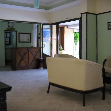 Oya Family Suites Kuşadası Ngoại thất bức ảnh