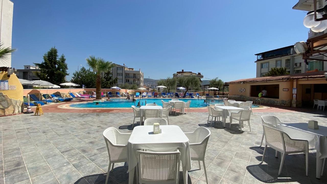 Oya Family Suites Kuşadası Ngoại thất bức ảnh
