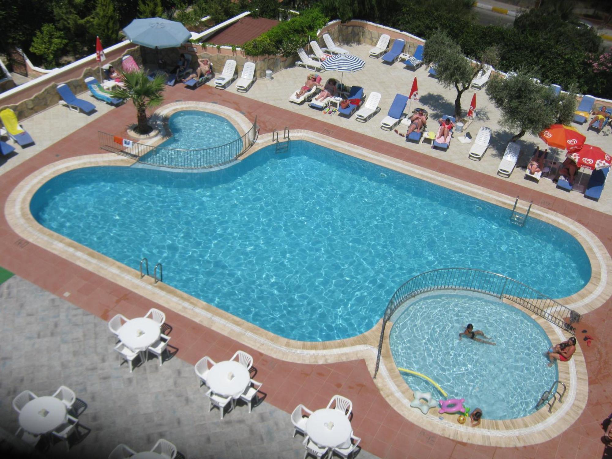 Oya Family Suites Kuşadası Ngoại thất bức ảnh