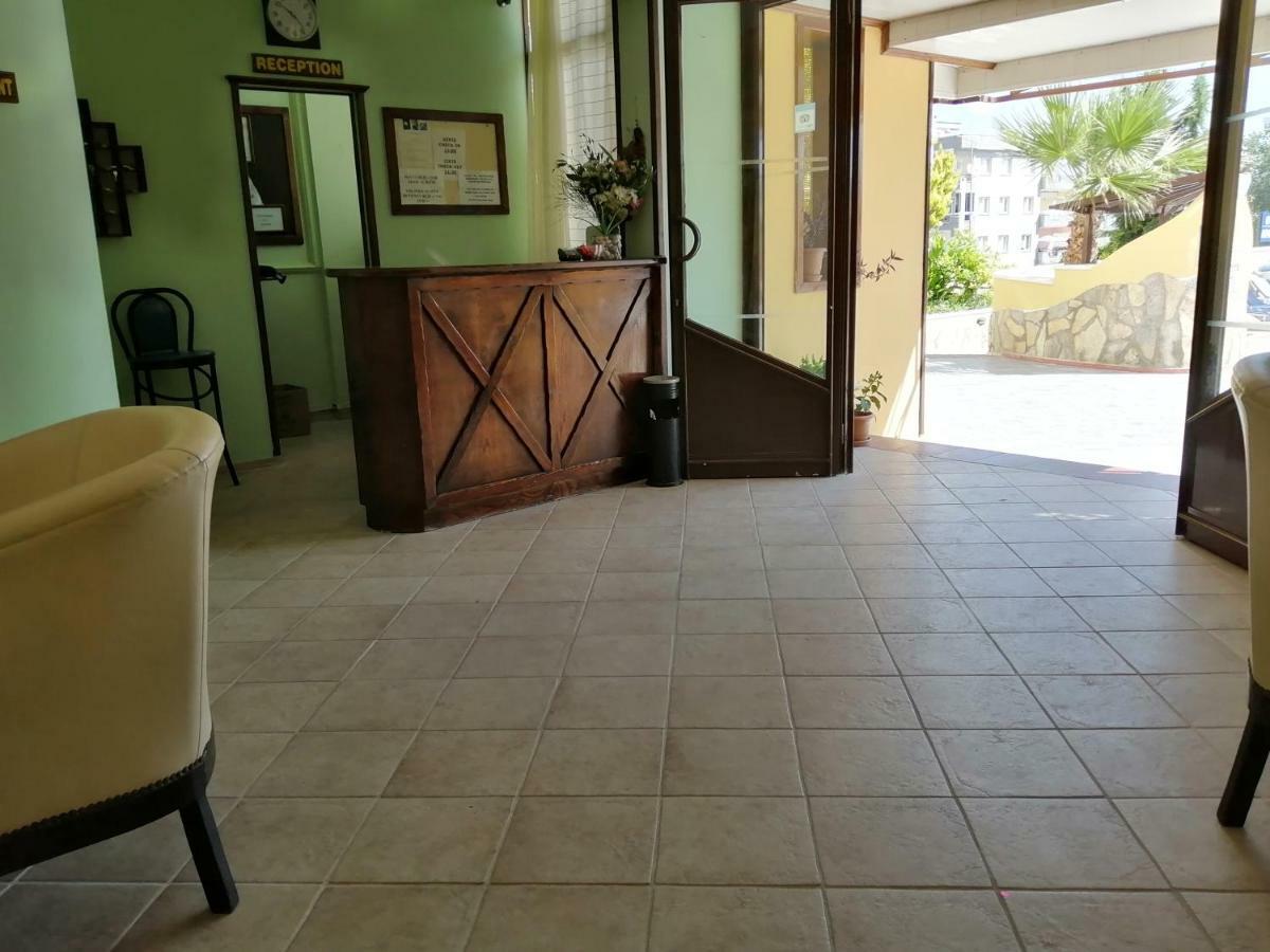 Oya Family Suites Kuşadası Ngoại thất bức ảnh