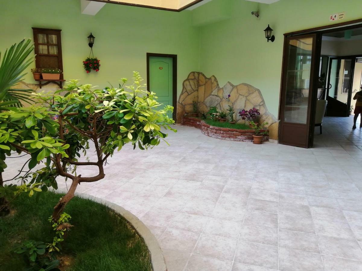 Oya Family Suites Kuşadası Ngoại thất bức ảnh